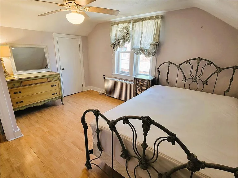 129 Connection St — Photo 12
