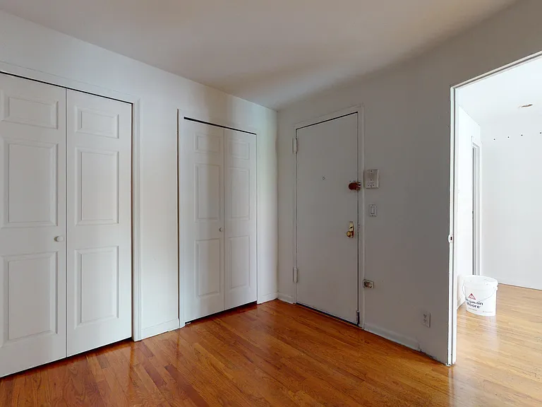 139 E 12th St #2D — Photo 10