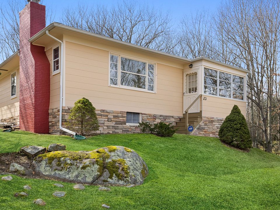 1st image of 23 Bay View Dr W