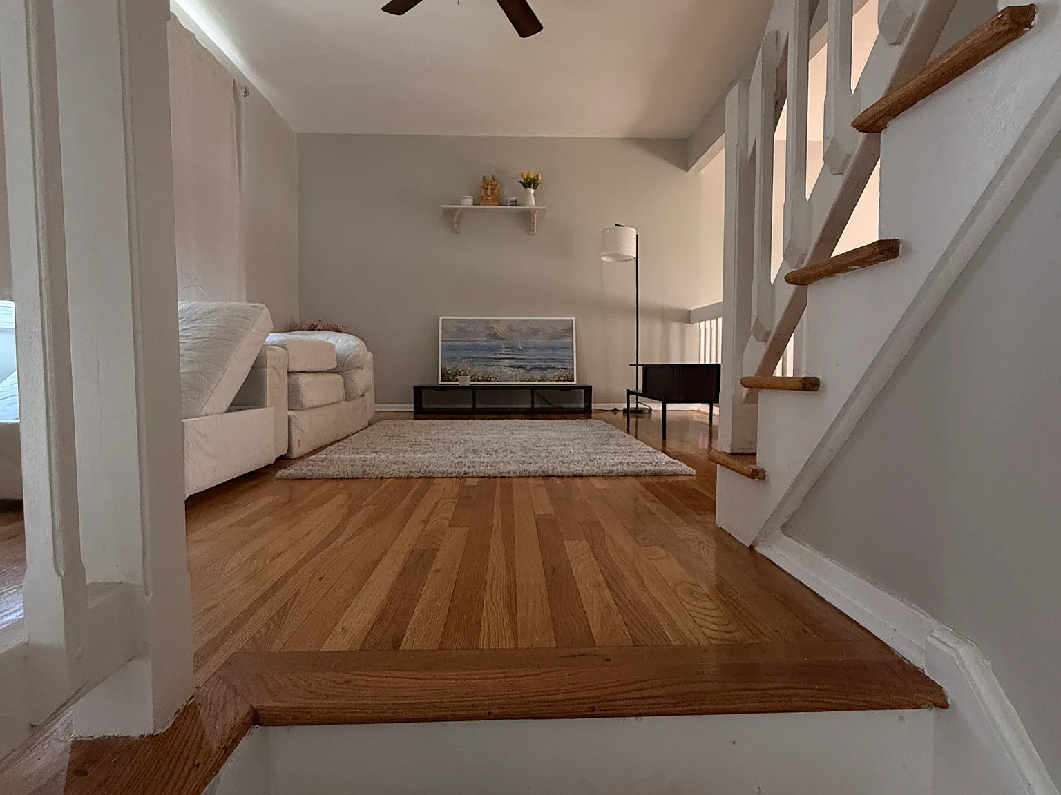 5 bed, 1700 sqft, $1,200 — Photo 2