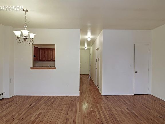 3rd image of 410 Cumberland St #3