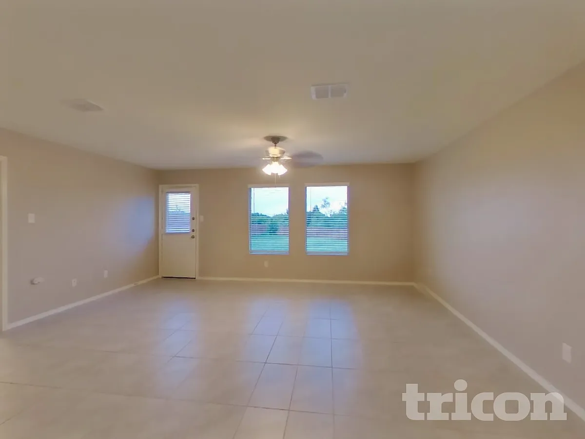 Building Photo - 1709 Claireborne Ct