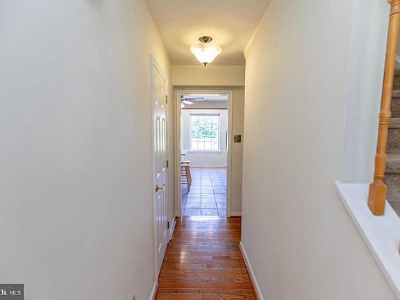 2nd image of 1 Cristina Ln