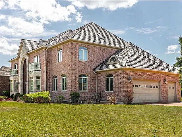 1800 Sawgrass St — Photo 2