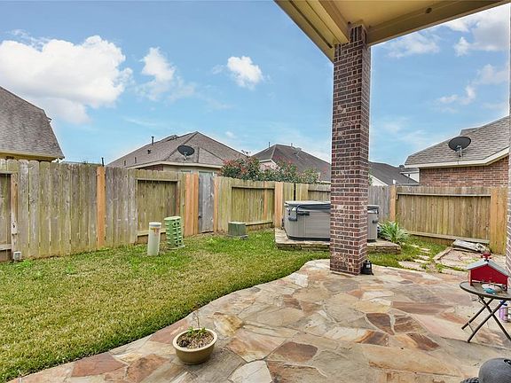 5th image of 26431 Forest Pine Ln