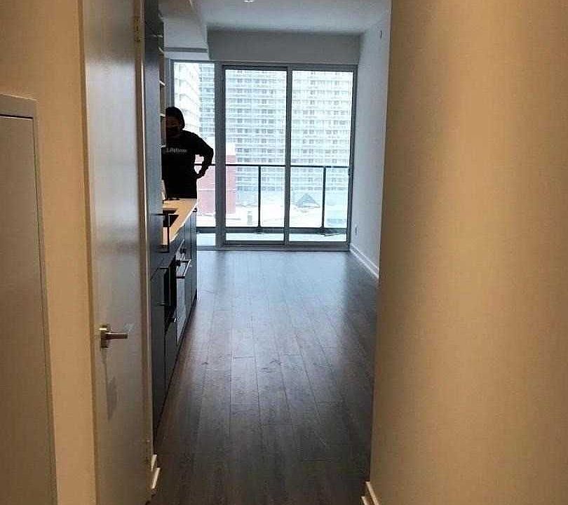 2nd image of 20 Edward St #824