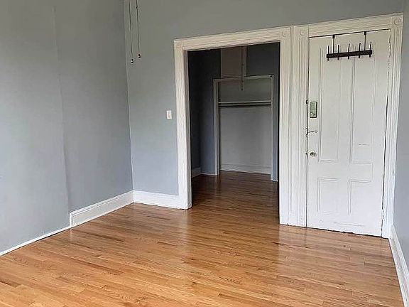 4th image of 37-07 24th Ave #2R