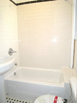 Rented by City Connections Realty | media 29