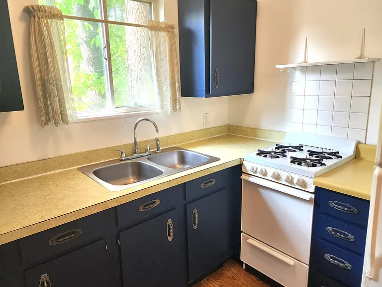 3884 N West River Rd — Photo 3