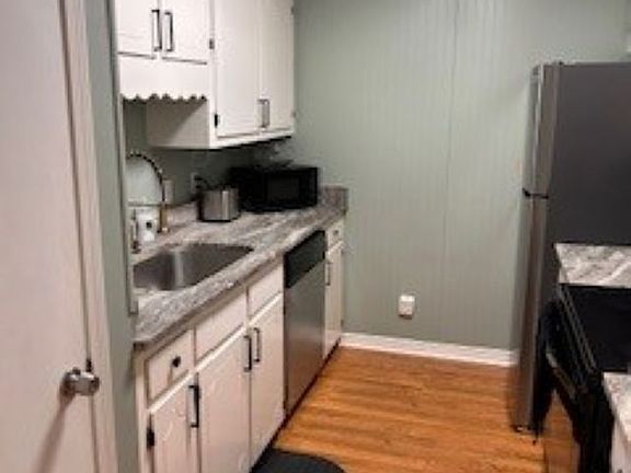 4th image of 500 Grant St #214-D