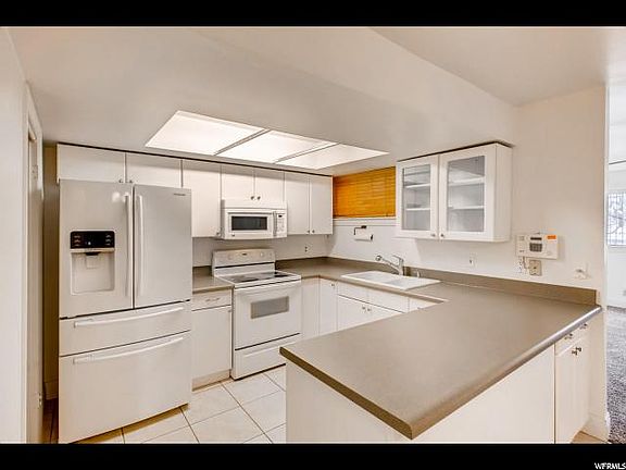 4th image of 229 E Hill Ave APT 3