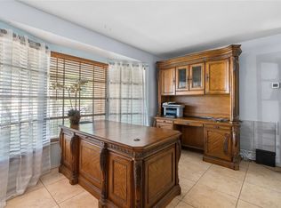 2157R Greenbriar Blvd, Clearwater, FL 33763