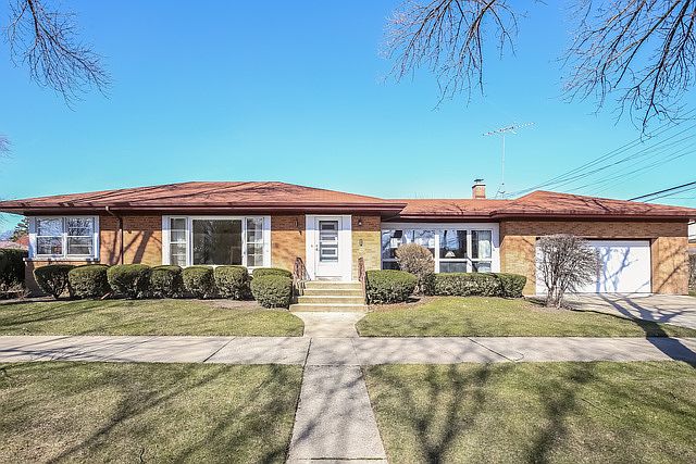 1st image of 4020 W Rosemont Ave
