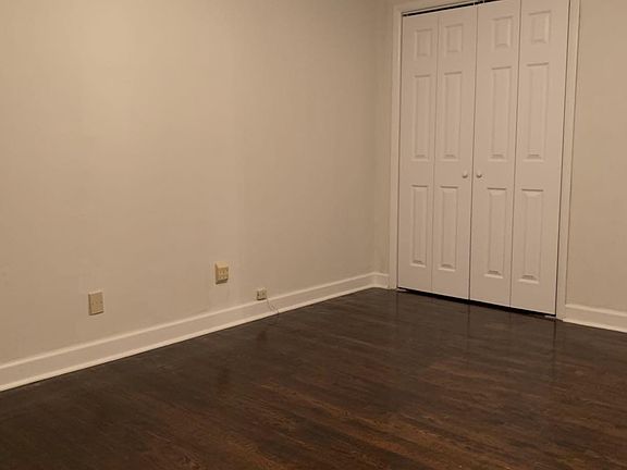 5th image of 30 Tudor St #1