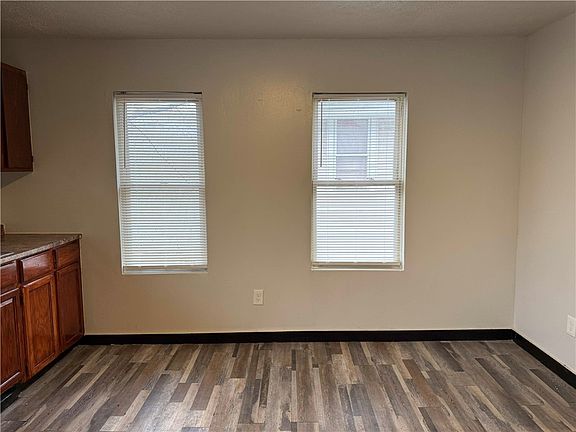 4th image of 710 Jay St #4