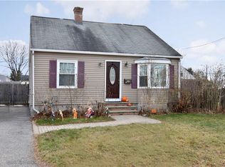 41 Rounds Ave E, Providence, RI 02905