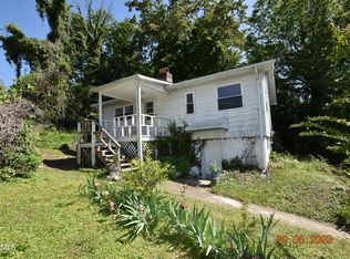 100 W Geneva Ln, Oak Ridge, TN 37830