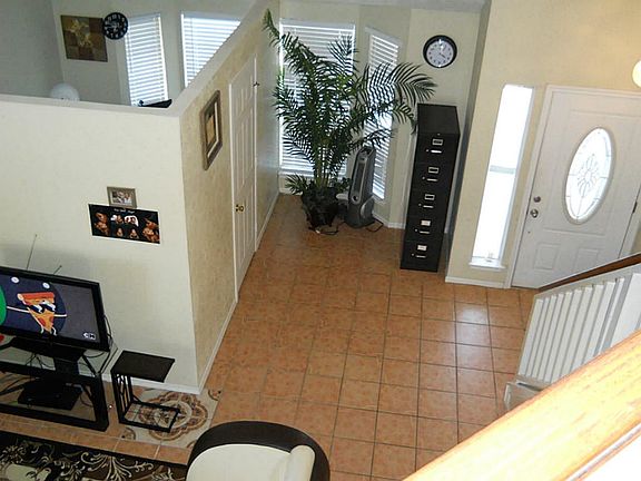 2nd image of 15343 Oak Terrace Dr