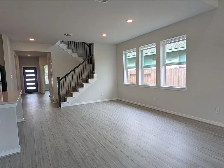18606 Albany Bay Ln — Photo 13