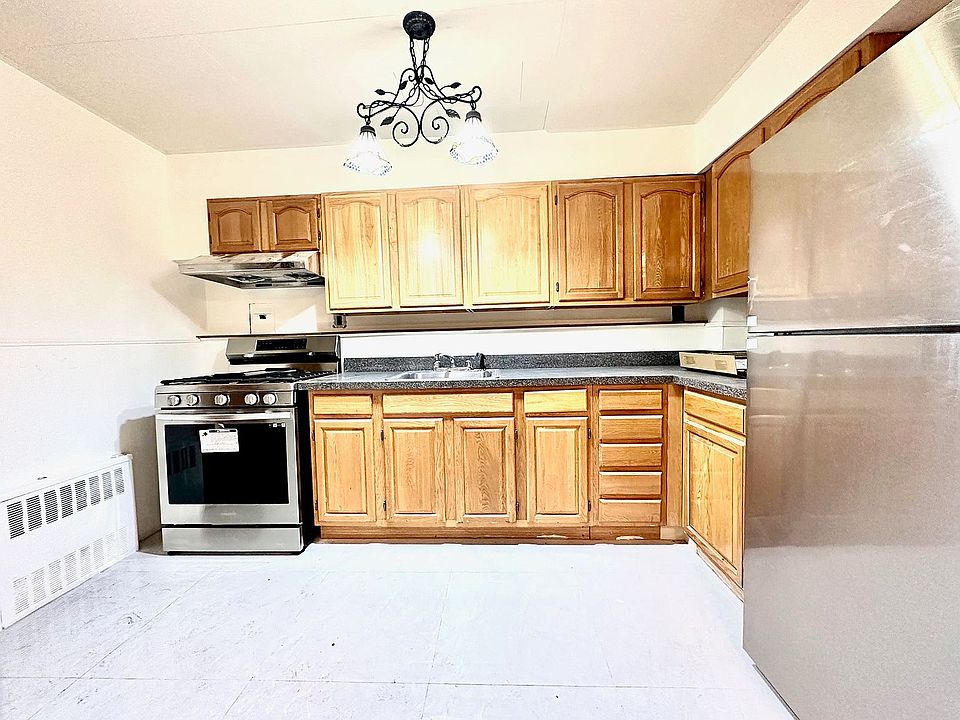 1st image of 89 Bay 23 St #1