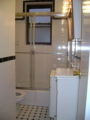 Rented by Frank Valvo Real Estate | media 31