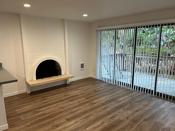 4th image of 303 10th Ave S APT 101
