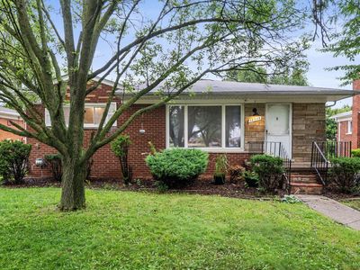 18535 Forest Ave, Eastpointe, MI, 48021