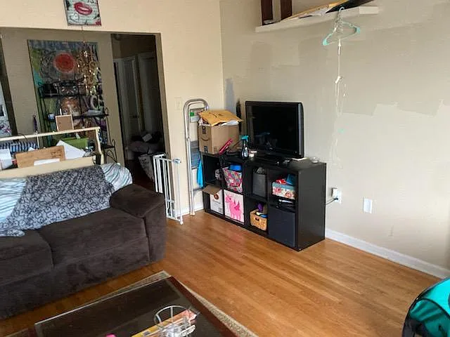 1 bed, 612 sqft, $1,300 — Photo 2