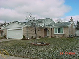 2nd image of 3033 Franklin Park Dr