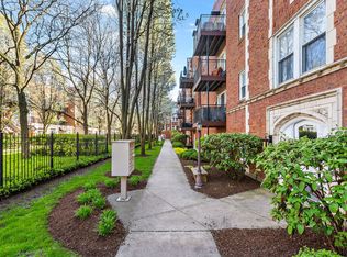 1023 E 46th St APT 1E, Chicago, IL 60653