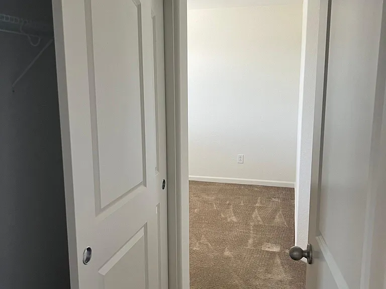 230 Cogburn Cir — Photo 6