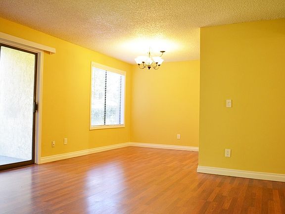 2nd image of 12520 NE 145th St APT E29