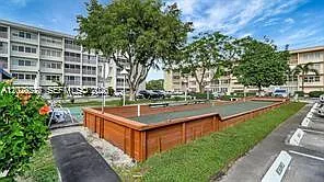 330 SE 2nd St #303H — Photo 34