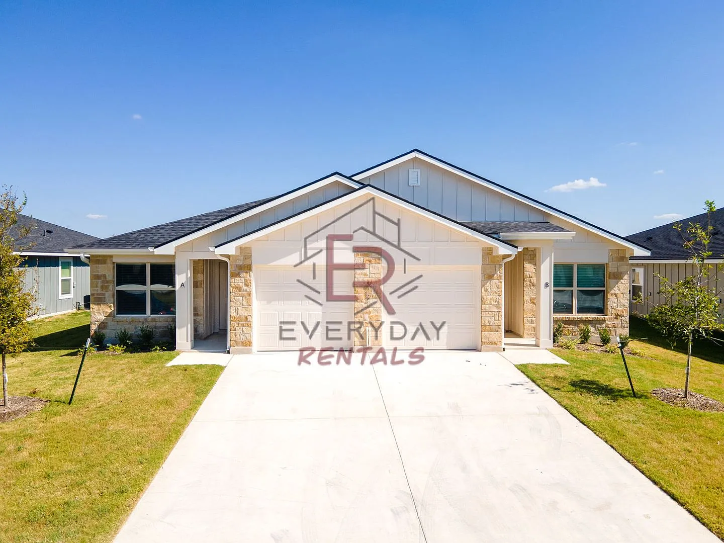 912 Cherry Laurel Ln — Photo 1