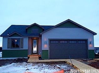 5910 Camelot Cir, Minnetonka, MN 55343