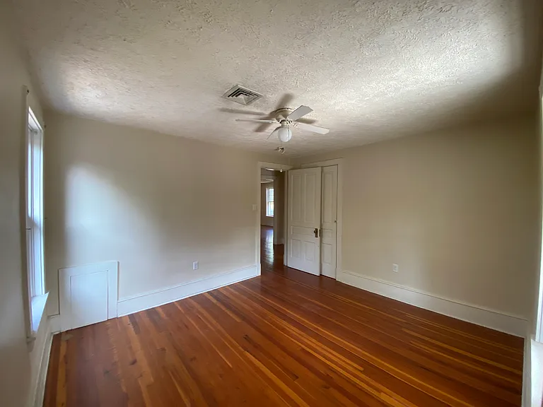 22 Walnut St — Photo 15