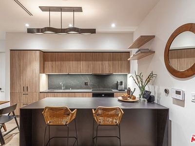 1030 N Kings Rd #104, West Hollywood, CA, 90069