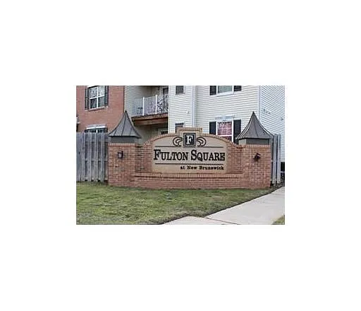714 Cedar Ct photo 1