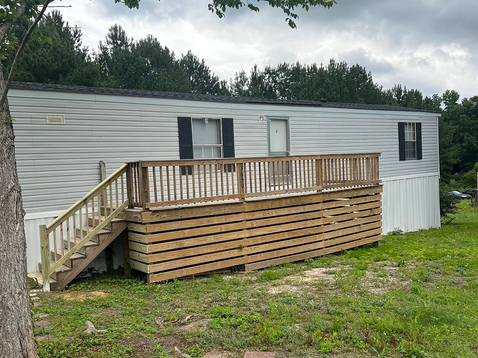 3 bed, 1216 sqft, $1,100 — Photo 2