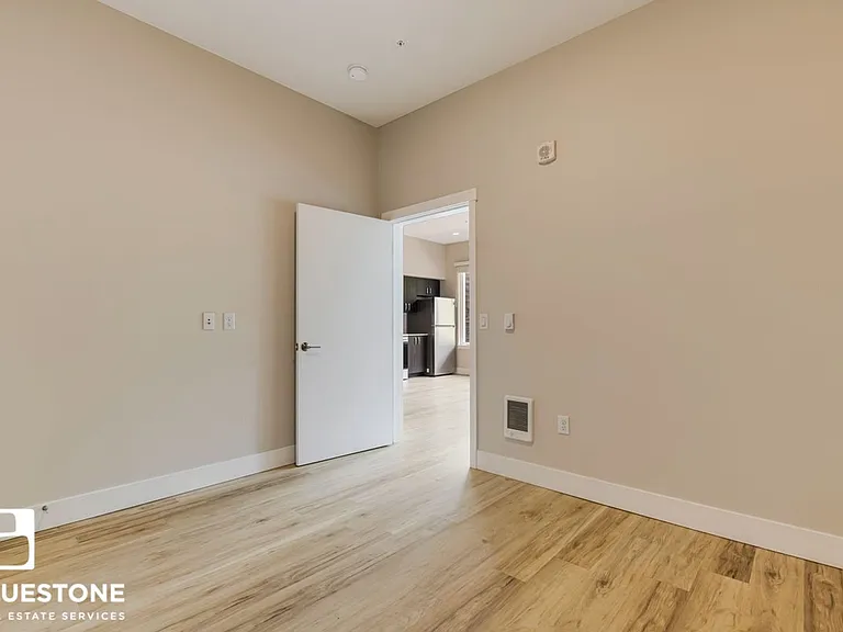 Brookside Apartments — Photo 26