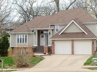 6314 N Robinhood Ln, Kansas City, MO 64151