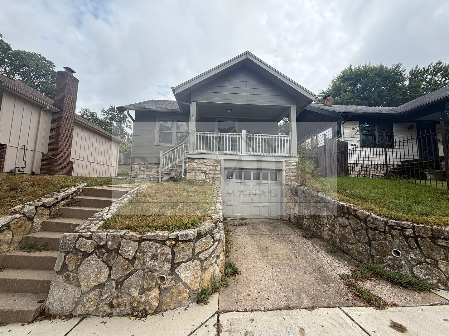 2 bed/ 1 bath house for rent - 4621 Wyoming KCMO -Near West Port and The Plaza - Rent $1495 — Photo 1