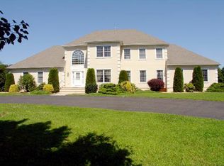 4 Gregory Ct, Jamesburg, NJ 08831