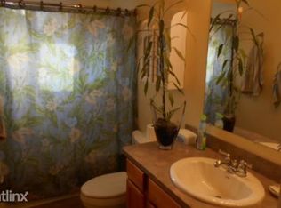 670 Clara Ave, Pontiac, MI 48340