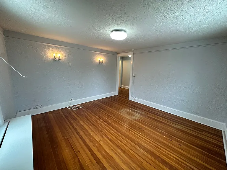 1621 Harrison Avenue - Residential — Photo 7