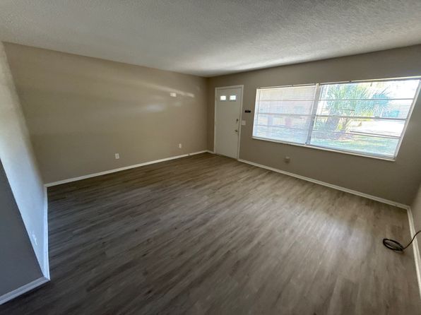 2374 S Sandburg Point