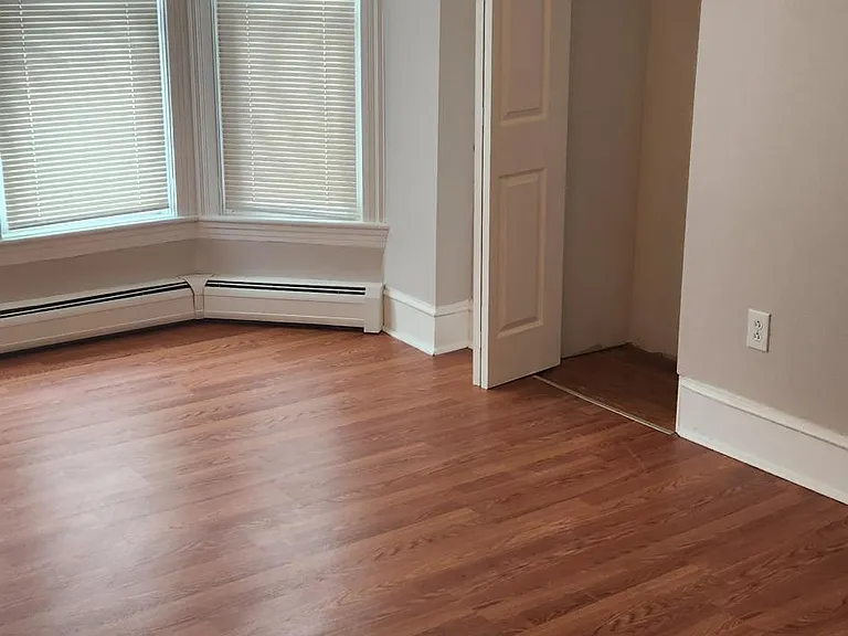 325 Whipple St — Photo 23
