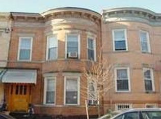 6830 60th St, Ridgewood, NY 11385