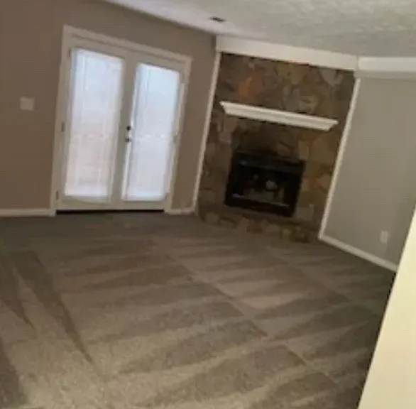 5691 Waterford Ct — Photo 2