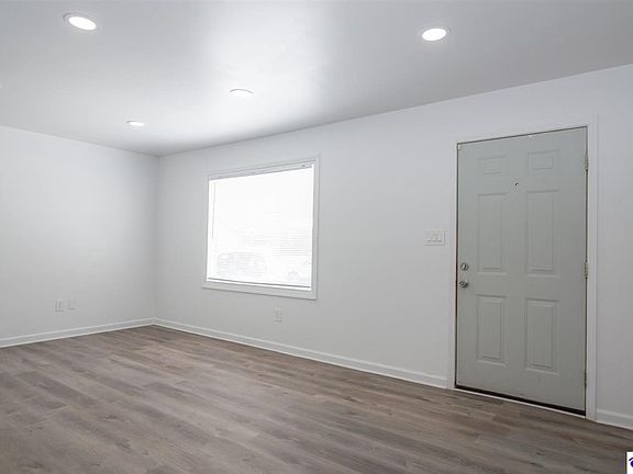 2nd image of 1204 Clear Ridge Ln